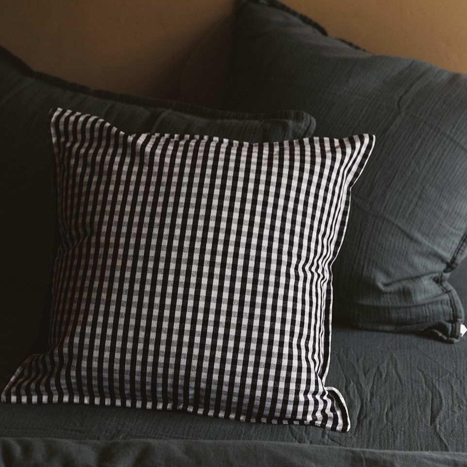 Housse de coussin en lin Vichy Black